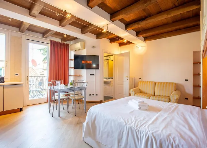 Bolognaroomscom - Santo Stefano Bologne