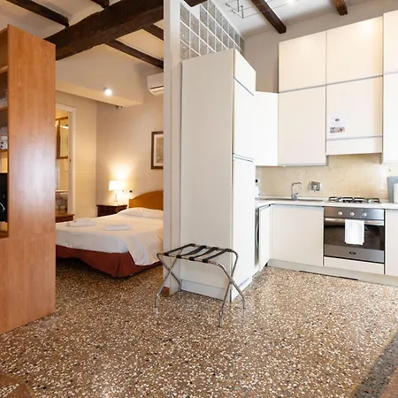 Bolognaroomscom - Santo Stefano Bologne