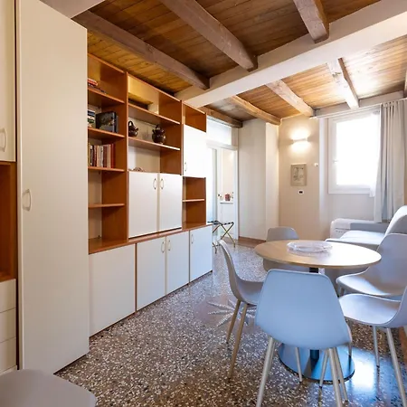Bolognaroomscom - Santo Stefano * Bologne