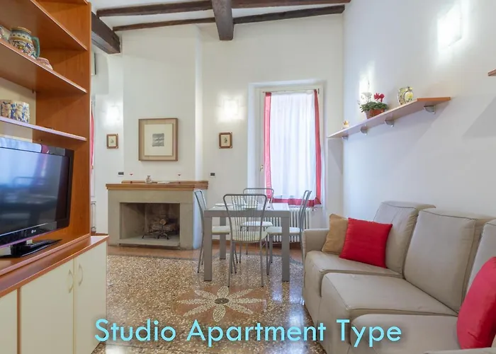 Bolognaroomscom - Santo Stefano Apartments Lägenhet *