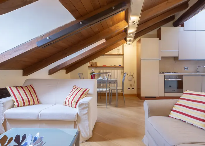 Bolognaroomscom - Santo Stefano