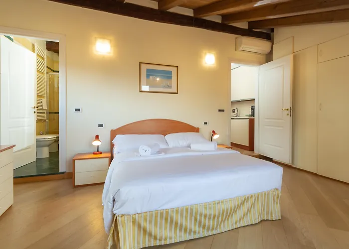 Bolognaroomscom - Santo Stefano Apartments Lägenhet Bologna