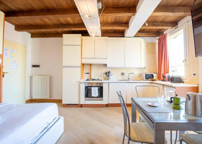 Bolognaroomscom - Santo Stefano Apartamento
