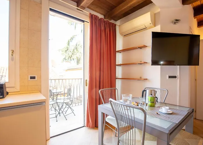 Bolognaroomscom - Santo Stefano Apartments *