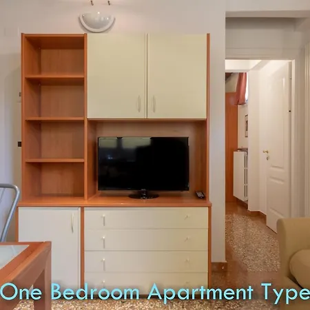 Santo Stefano Apartment *