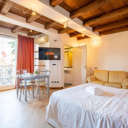 Bolognaroomscom - Santo Stefano ボローニャ